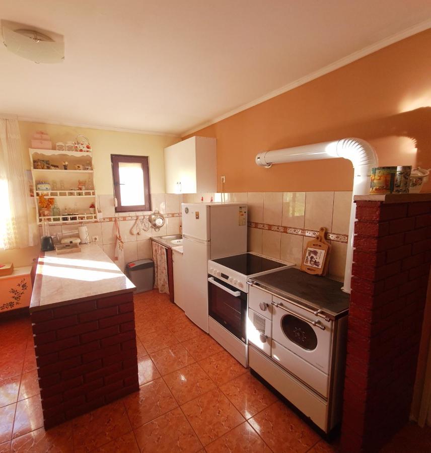 Ivan'S Holiday Home Virpazar Exterior photo